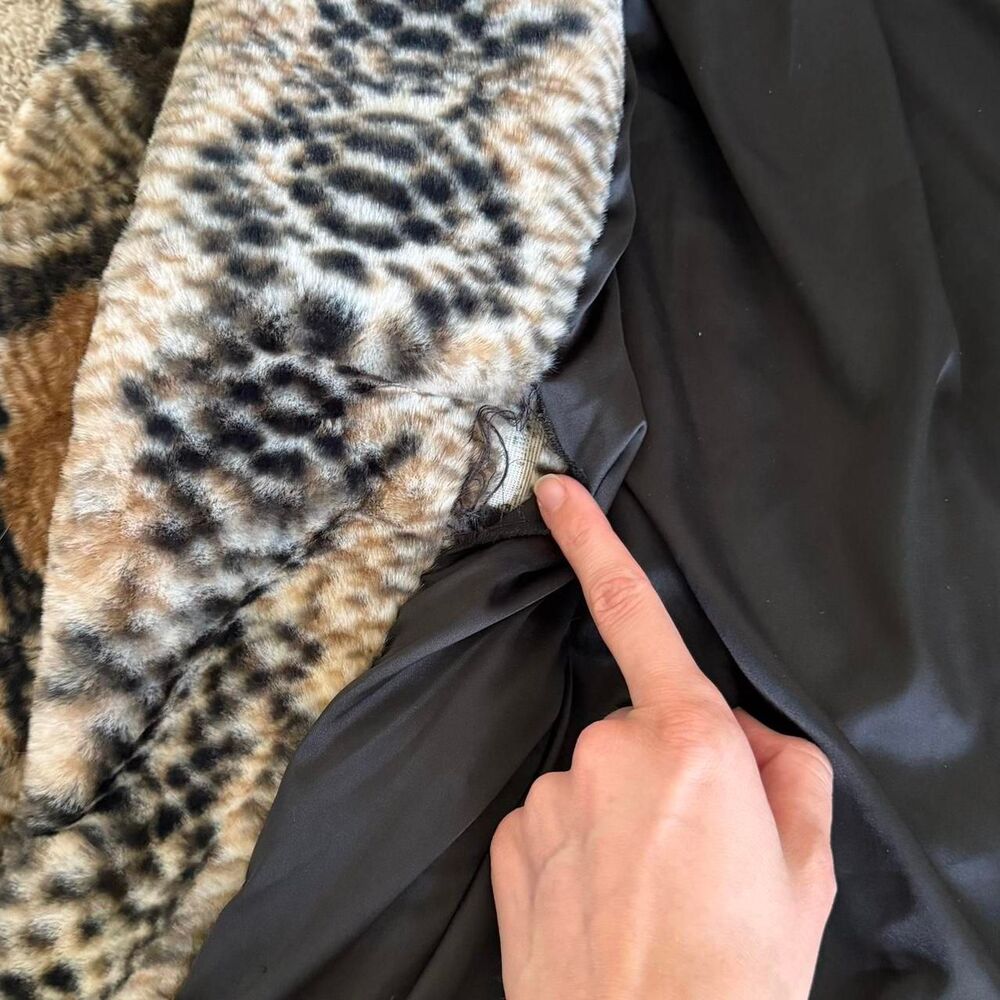 Blank NYC Faux Fur Snake Print Teddy Jacket - Size XS - Picture 7 of 8